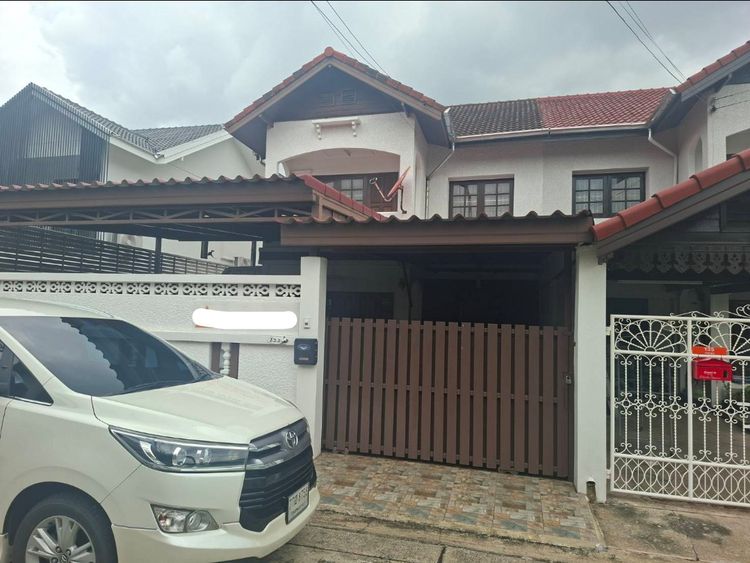 ไม่มี สร้างเสร็จก่อน 2010 บ้านแฝด รูปที่ 2