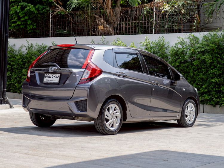 Honda Jazz 2017 1.5 V Plus i-VTEC Sedan เบนซิน ไม่ติดแก๊ส เกียร์อัตโนมัติ เทา รูปที่ 4