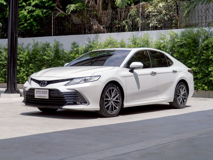 Toyota Camry 2022 2.5 Premium Sedan เบนซิน ไม่ติดแก๊ส เกียร์อัตโนมัติ ขาว รูปที่ 3