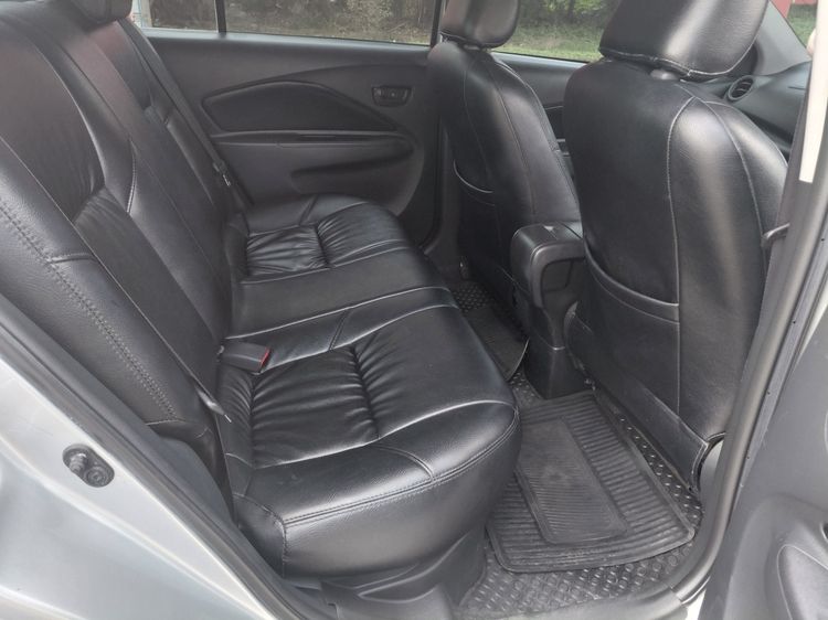 รถ Toyota Vios 1.5 E สี เทา