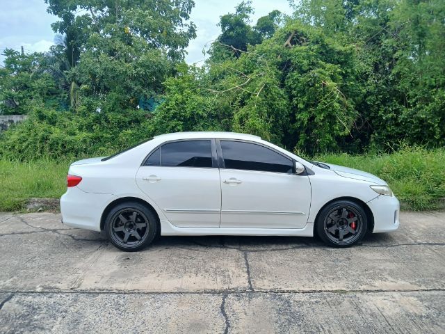 Toyota Altis 2011 1.8 E Sedan เบนซิน LPG เกียร์อัตโนมัติ ขาว รูปที่ 4