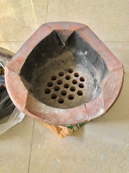 เตาถ่าน ขนาด28ซม. ของใหม่ ซื้อมาใช้ไปครั้งเดียว รูปที่ 3