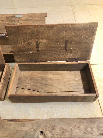 ขายเหมากล่องไม้สัก 5 ใบ รูปที่ 6