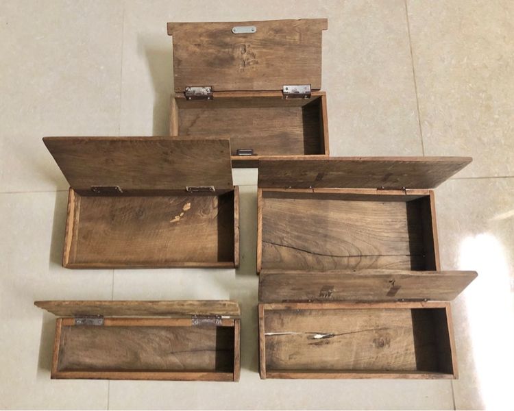 ขายเหมากล่องไม้สัก 5 ใบ