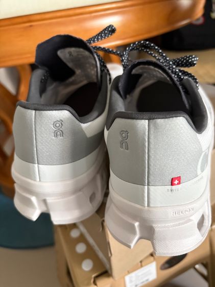 รองเท้าสนีกเกอร์ (Sneakers) ชาย ยี่ห้อ on cloud ของแท้ จากญี่ปุ่น รูปที่ 5