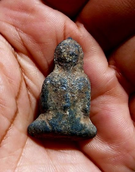 พระร่วงนั่ง เนื้อชินเขียว เก่ามาก  รูปที่ 5