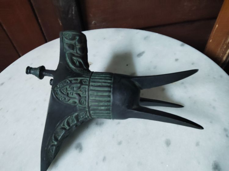 จอกใส่น้ำจันทร์