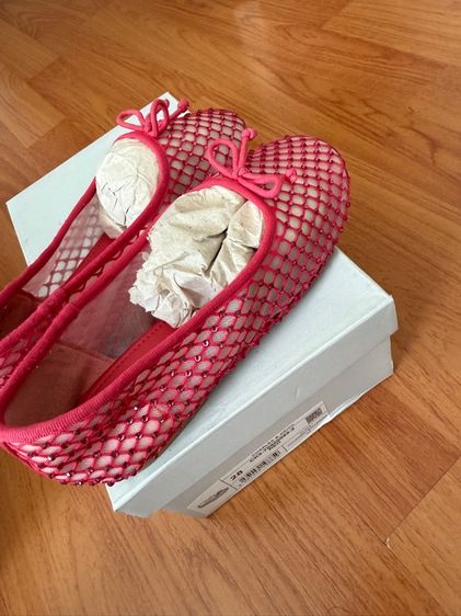 รองเท้าเด็กผู้หญิง charles and keith สีชมพู รูปที่ 4