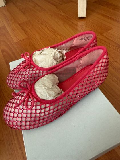 รองเท้าเด็กผู้หญิง charles and keith สีชมพู รูปที่ 2