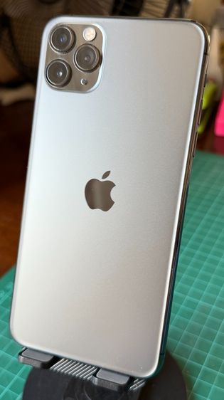 iPhone 11 Pro Max 256GB สภาพนางฟ้า ไร้รอย แถมสายชาร์จเพียบ นัดรับเชียงใหม่ รูปที่ 2