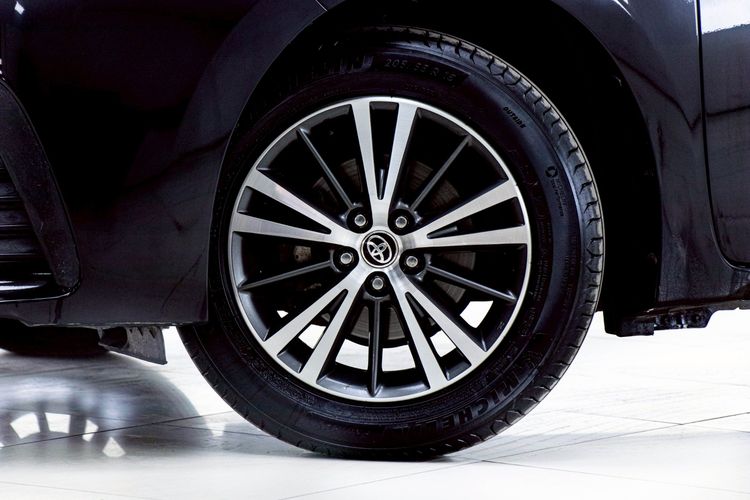 Toyota Altis 2018 1.6 G Sedan เบนซิน ไม่ติดแก๊ส เกียร์อัตโนมัติ ดำ รูปที่ 4