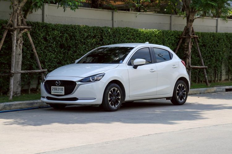 รถ Mazda Mazda 2 1.3 Skyactiv-G C Sports สี ขาว