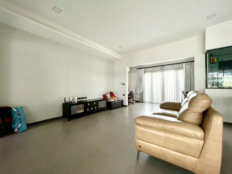 มีบางส่วน ขาย ให้เช่าบ้านเดี่ยว VIVE บางนา-กม.7 บ้านหรูสไตล์โมเดิร์น พร้อมเข้าอยู่ ทำเลดี ใกล้ Mega บางนา เพียง 500 ม. รูปที่ 3