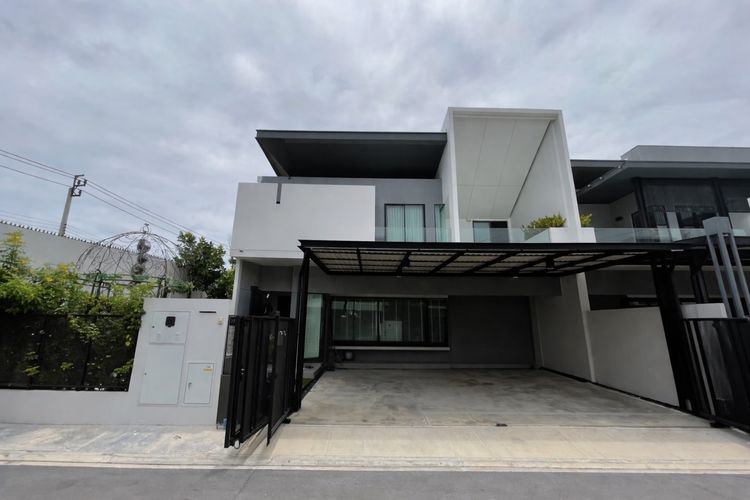 ขาย ให้เช่าบ้านเดี่ยว VIVE บางนา-กม.7 บ้านหรูสไตล์โมเดิร์น พร้อมเข้าอยู่ ทำเลดี ใกล้ Mega บางนา เพียง 500 ม.