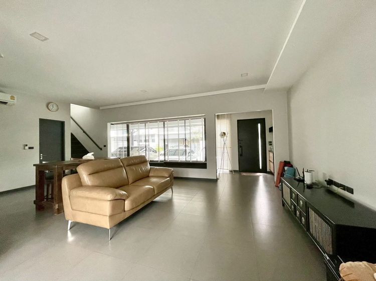 มีบางส่วน ขาย ให้เช่าบ้านเดี่ยว VIVE บางนา-กม.7 บ้านหรูสไตล์โมเดิร์น พร้อมเข้าอยู่ ทำเลดี ใกล้ Mega บางนา เพียง 500 ม. รูปที่ 2