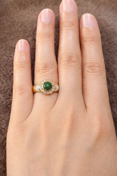 แหวนทองแท้ 90 เปอเซนต์ 6.00 กรัม หยกเขียวธรรมชาติ ทรงดอกไม้ ล้อมเพชร งานสวยหรู รูปที่ 3