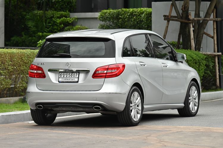 Mercedes-Benz B-Class 2013 B180 Sedan เบนซิน ไม่ติดแก๊ส เกียร์อัตโนมัติ บรอนซ์เงิน รูปที่ 4