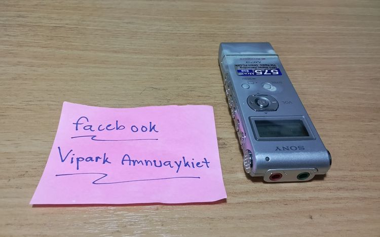 เครื่องบันทึกเสียง sony สภาพดีใช้งานได้ปกติ รูปที่ 6