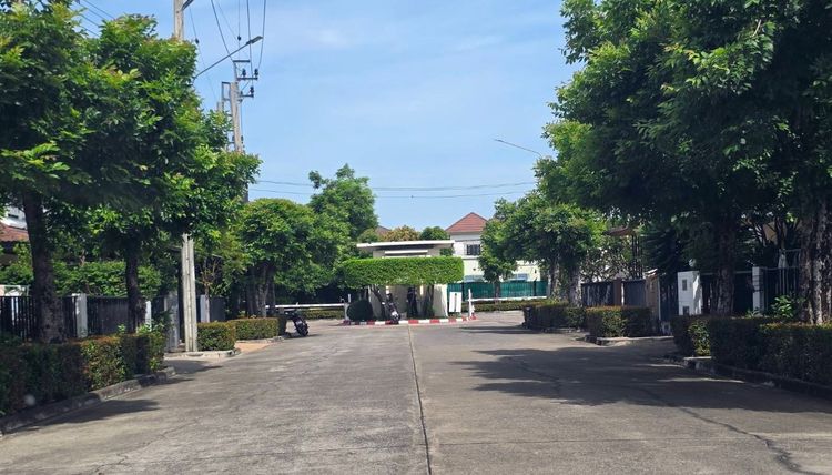 อื่นๆ มีบางส่วน 2012 ขายบ้านเดี่ยว 2 ชั้น 75 ตร.ว. 6 ล้านบาท ม.ชัยพฤกษ์ เสาธงหิน บางใหญ่ นนทบุรี รูปที่ 4