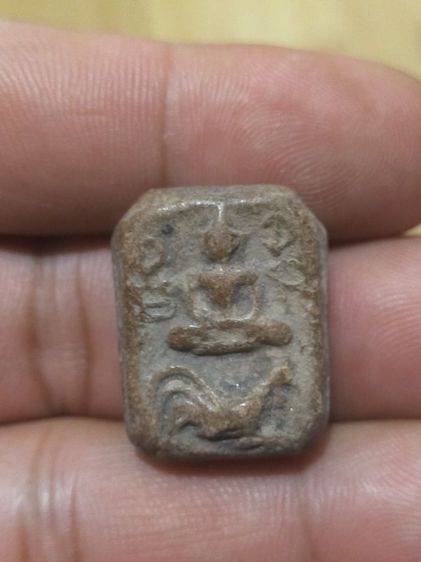 หลวงพ่อปานขี่ไก่