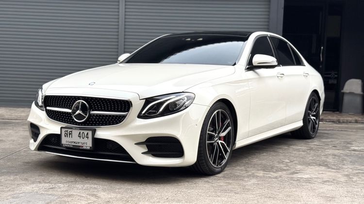 รถ Mercedes-Benz E-Class E220 สี ขาว