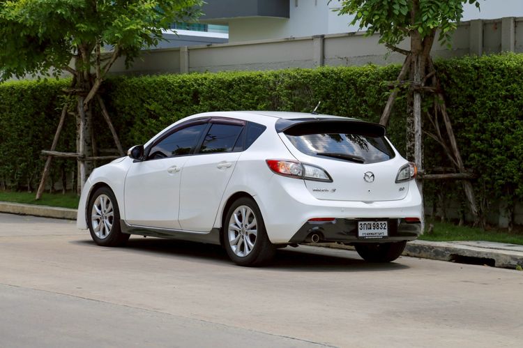 Mazda Mazda3 2013 2.0 Maxx Sports Sedan เบนซิน ไม่ติดแก๊ส เกียร์อัตโนมัติ ขาว รูปที่ 3