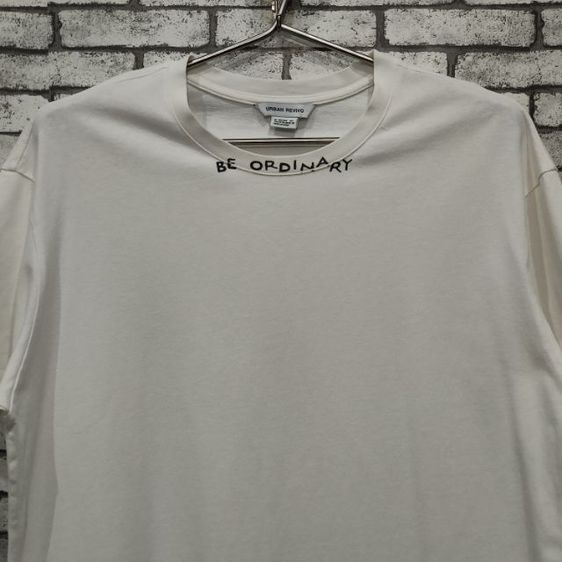 🔥Urban Revivo Be Ordinary t-shirt รูปที่ 2