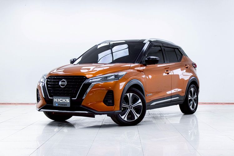 รถ Nissan Kicks 1.2 VL สี ส้ม