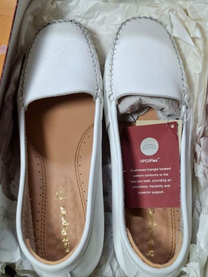 ขายรองเท้า Hush Puppies  
