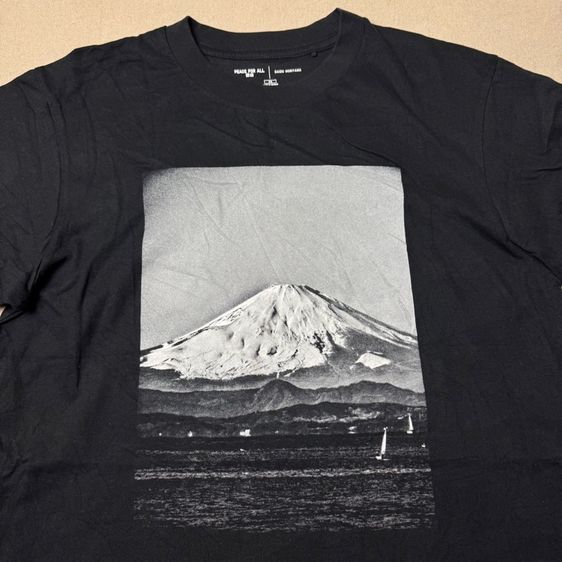เสื้อยืด Uniqlo x Peace For All Daido Moriyama Size XS