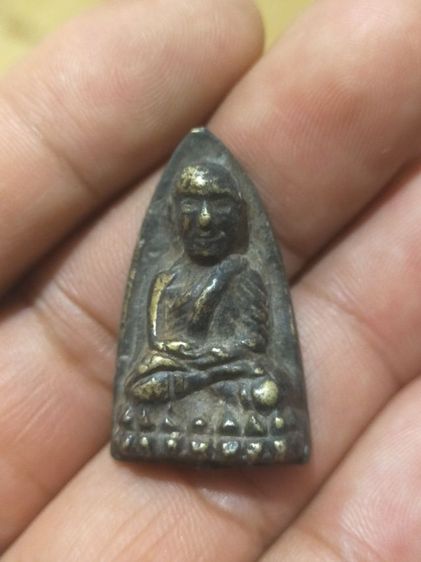 หล่อหลวงปู่ทวดวัดช้างให้