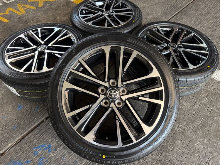 Toyota New Camry ขอบ 18 นิ้ว Top 🔥