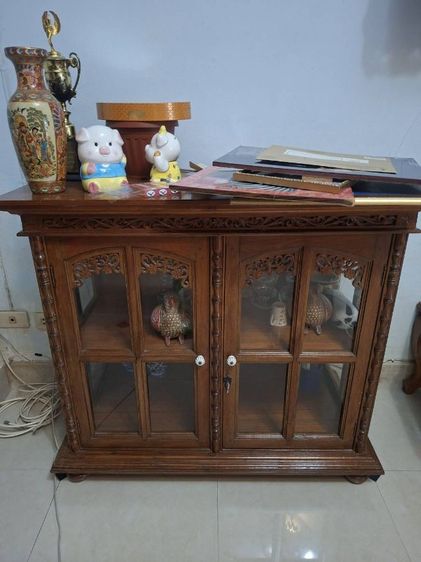 ตู้โชว์ไม้สักขนาด80ซม.