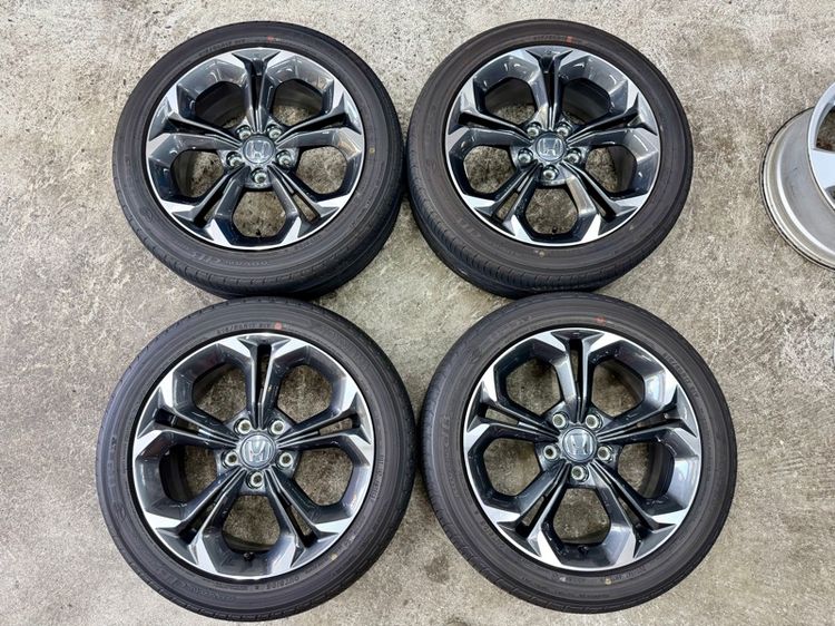 ล้อแม็ก HONDA CIVIC ขอบ 17” ถอดป้ายแดง ยาง YOKOHAMA 215-50R17 ปี 25 สีเส้นตุ่มหน้ายางยังอยู่ รูปที่ 4