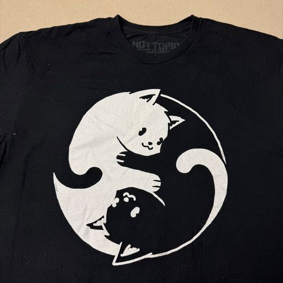 เสื้อยืด Hot Tupic Black Cat Size L 