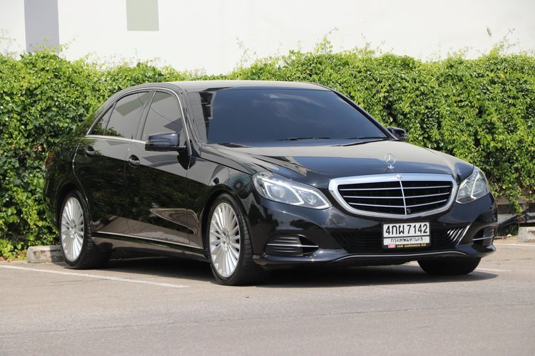 Mercedes-Benz E-Class 2015 E300 2.2 BlueTEC Hybrid Exclusive Sedan ดีเซล ไม่ติดแก๊ส เกียร์อัตโนมัติ ดำ รูปที่ 3