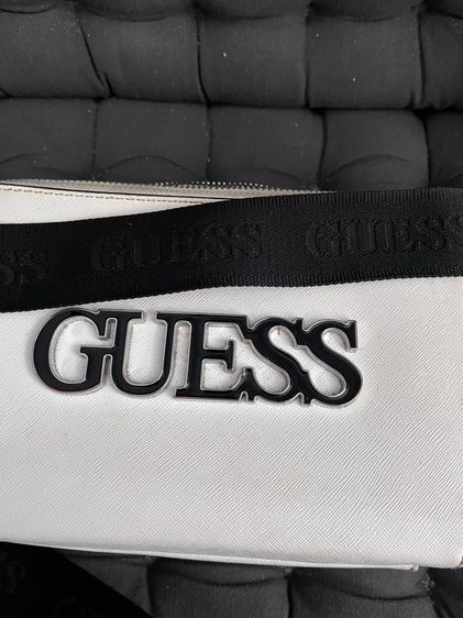 กระเป๋า Guess แท้ รูปที่ 4