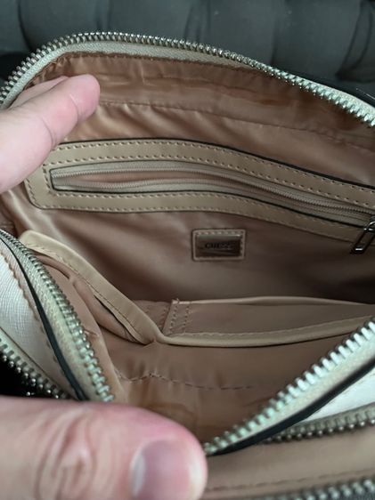 กระเป๋า Guess แท้ รูปที่ 5