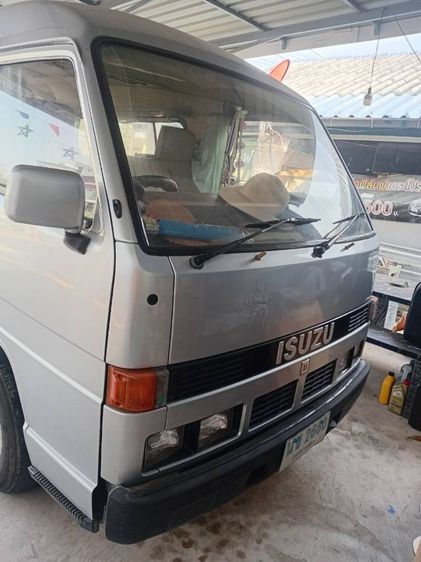 Isuzu Buddy 1950 รุ่นย่อยอื่นๆ Van ดีเซล ไม่ติดแก๊ส เกียร์ธรรมดา บรอนซ์เงิน รูปที่ 4