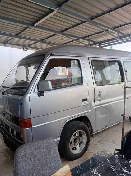 Isuzu Buddy 1950 รุ่นย่อยอื่นๆ Van ดีเซล ไม่ติดแก๊ส เกียร์ธรรมดา บรอนซ์เงิน รูปที่ 3