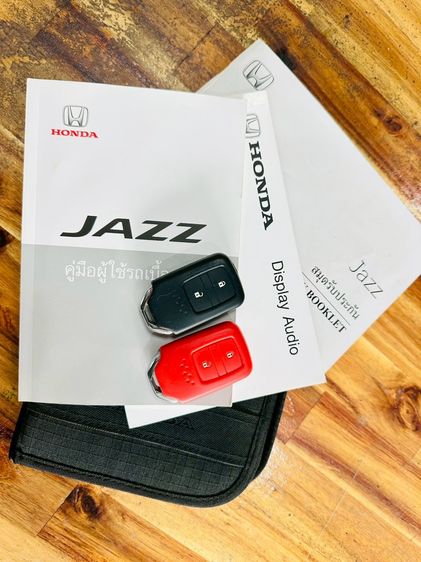 Honda Jazz 2017 1.5 V Plus i-VTEC Sedan เบนซิน ไม่ติดแก๊ส เกียร์อัตโนมัติ เทา รูปที่ 2