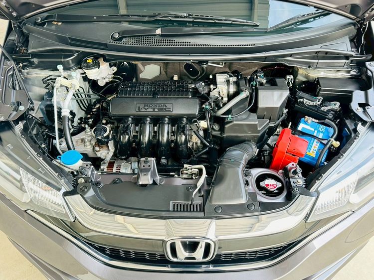 Honda Jazz 2017 1.5 V Plus i-VTEC Sedan เบนซิน ไม่ติดแก๊ส เกียร์อัตโนมัติ เทา รูปที่ 4