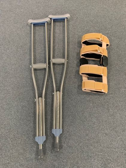  อุปกรณ์ช่วยเดิน (ไม้ค้ำยัน)