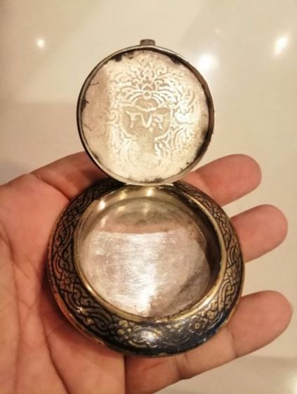 ตลับเงินถมทอง งานเก่าๆ รูปที่ 2