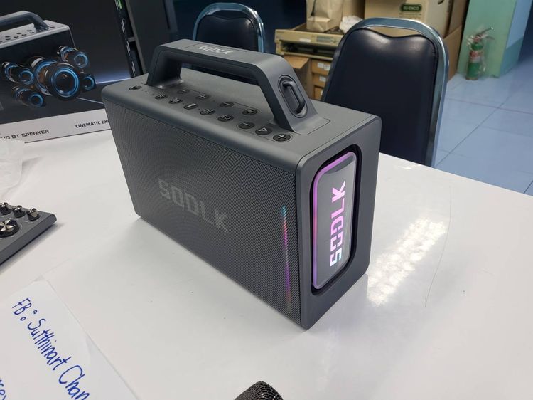 ลำโพง Bluetooth Karaoke พร้อม Mic ไร้สาย 2 ตัว กำลังขับ 200W มือสองสวยๆ รูปที่ 4
