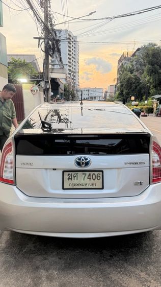 รถ Toyota Prius 1.8 Hybrid Top Option Grade สี เทา