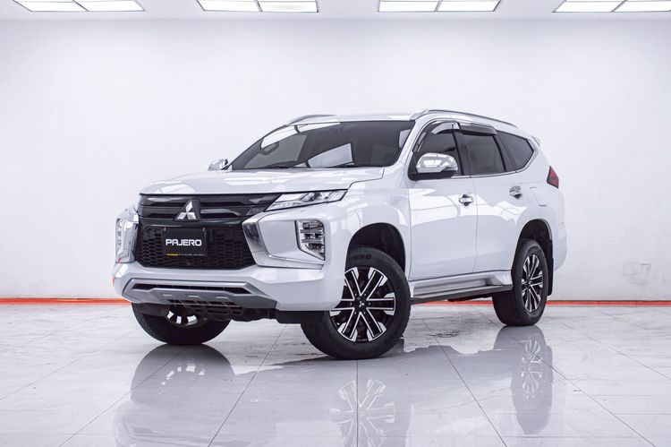 รถ Mitsubishi Pajero Sport 2.4 GT Premium 2WD สี ขาว