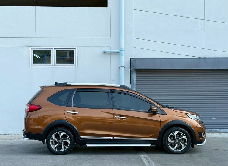Honda BR-V 2018 1.5 SV Utility-car เบนซิน ไม่ติดแก๊ส เกียร์อัตโนมัติ น้ำตาล รูปที่ 3