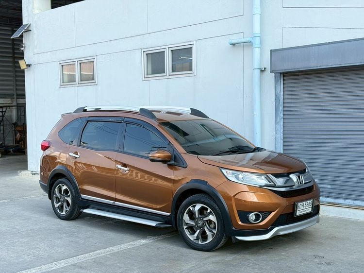 รถ Honda BR-V 1.5 SV สี น้ำตาล
