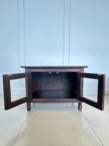 ตู้เก็บของไม้สัก สไตล์วินเทจ 2 บานเปิดกระจก ขากลึงกลม รูปที่ 10